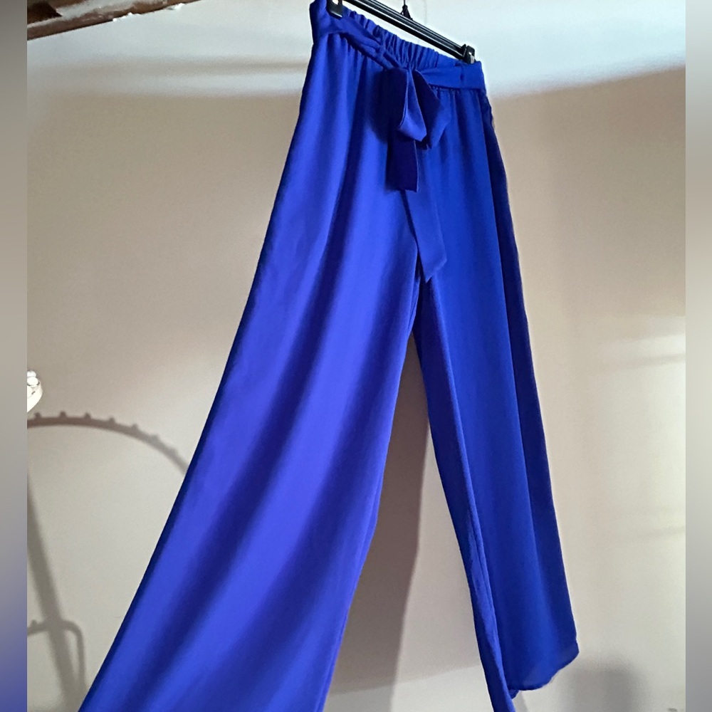Beautiful long flowy pants
